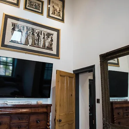 The Arches Apartment